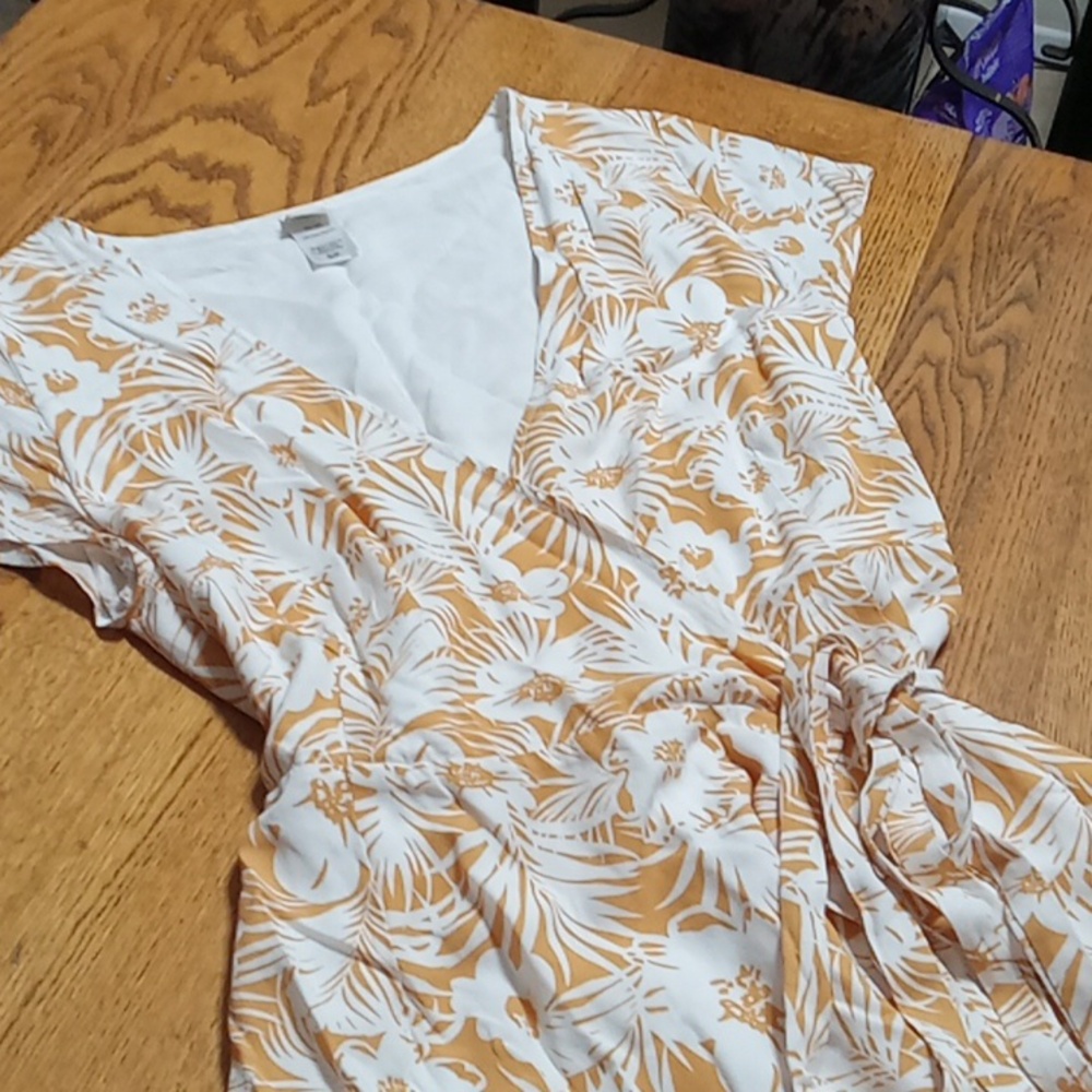 L SPACE Womens WRAP S / P Dress Used Preowned Summer Spring Floral Short Sleeves - Picture 2 of 9
